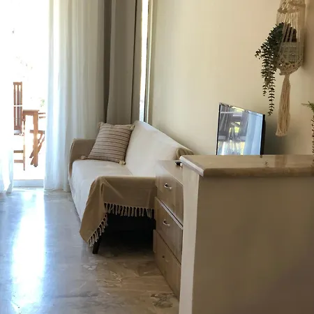 στο * Tolón